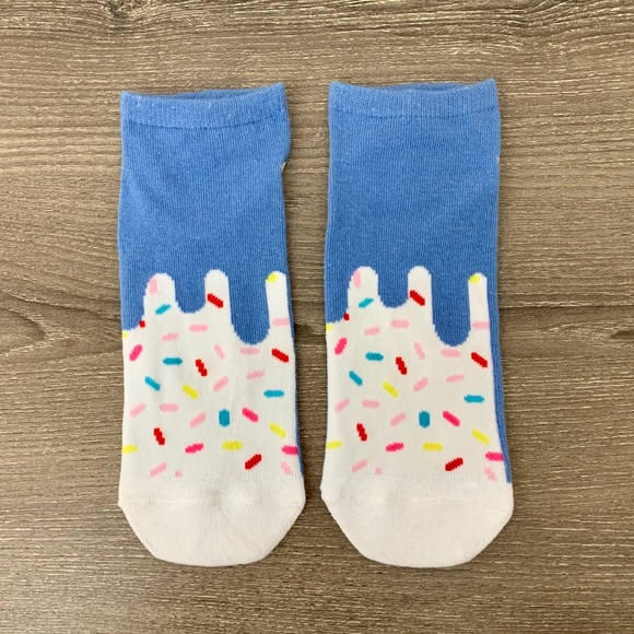 ❣️3/$15❣️"RAINBOW SPRINKLE" Ankle Socks - Picture 2 of 2